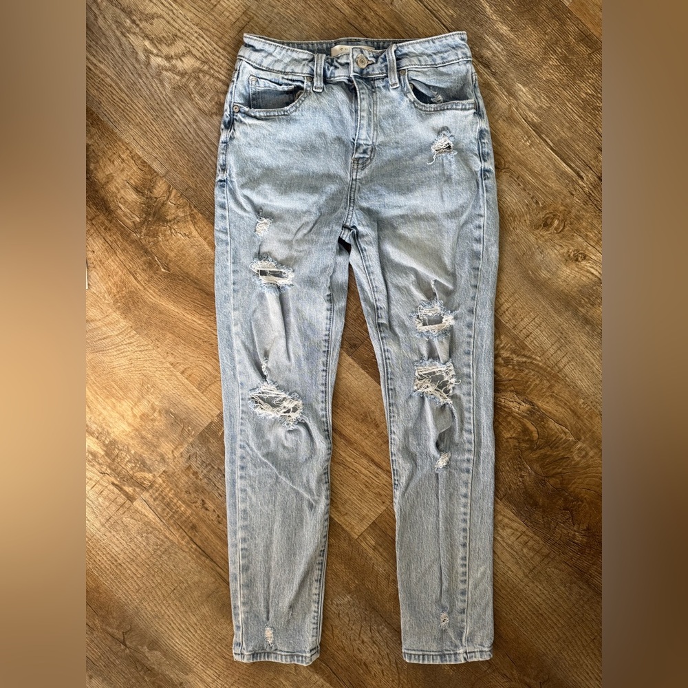 Distressed High Rise Mom Jeans